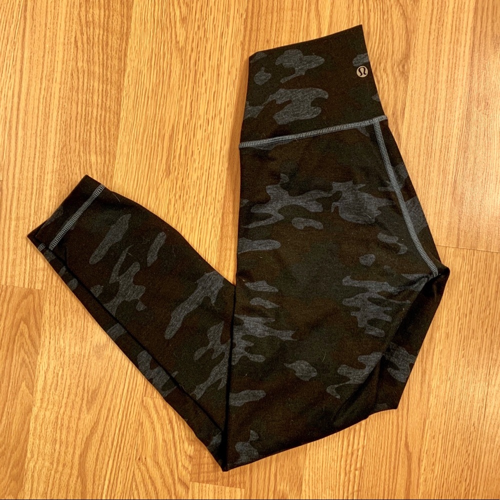 Lululemon blue army 7/8 leggings